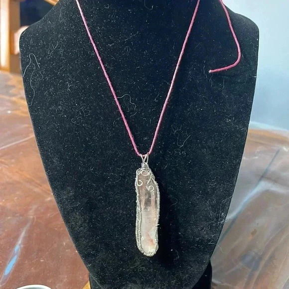 Raw quartz crystal wire wrapped - Picture 3 of 5
